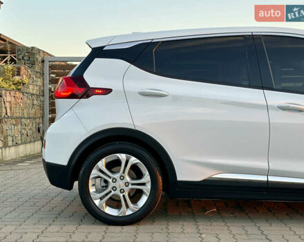 Белый Шевроле Bolt EV, объемом двигателя 0 л и пробегом 40 тыс. км за 14900 $, фото 9 на Automoto.ua