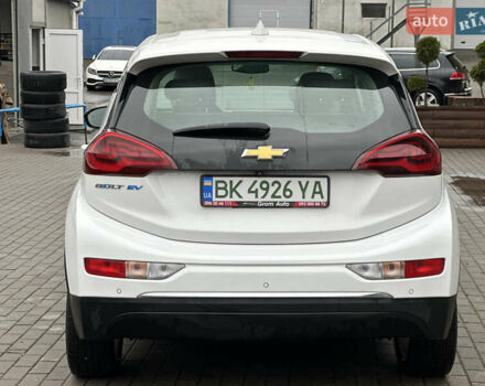 Белый Шевроле Bolt EV, объемом двигателя 0 л и пробегом 116 тыс. км за 16950 $, фото 6 на Automoto.ua