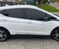 Белый Шевроле Bolt EV, объемом двигателя 0 л и пробегом 125 тыс. км за 16000 $, фото 1 на Automoto.ua