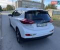 Білий Шевроле Bolt EV, об'ємом двигуна 0 л та пробігом 57 тис. км за 16500 $, фото 2 на Automoto.ua