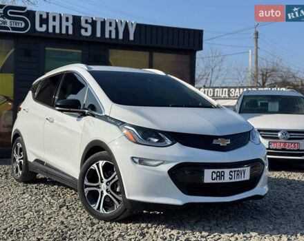 Белый Шевроле Bolt EV, объемом двигателя 0 л и пробегом 39 тыс. км за 16500 $, фото 1 на Automoto.ua