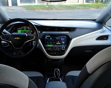 Белый Шевроле Bolt EV, объемом двигателя 0 л и пробегом 41 тыс. км за 16600 $, фото 10 на Automoto.ua