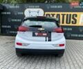 Белый Шевроле Bolt EV, объемом двигателя 0 л и пробегом 78 тыс. км за 16300 $, фото 7 на Automoto.ua