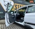 Белый Шевроле Bolt EV, объемом двигателя 0 л и пробегом 78 тыс. км за 16300 $, фото 11 на Automoto.ua