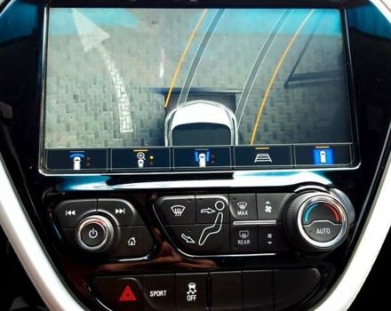 Белый Шевроле Bolt EV, объемом двигателя 0 л и пробегом 28 тыс. км за 18800 $, фото 10 на Automoto.ua