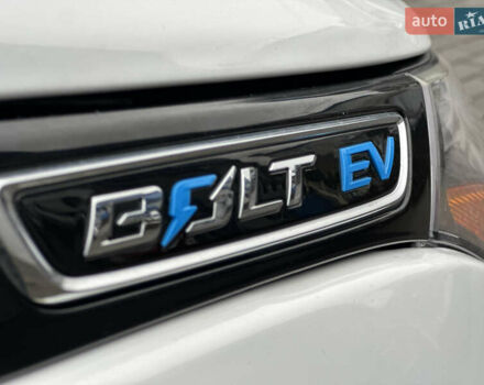 Белый Шевроле Bolt EV, объемом двигателя 0 л и пробегом 116 тыс. км за 16950 $, фото 11 на Automoto.ua