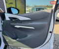 Белый Шевроле Bolt EV, объемом двигателя 0 л и пробегом 39 тыс. км за 16500 $, фото 43 на Automoto.ua