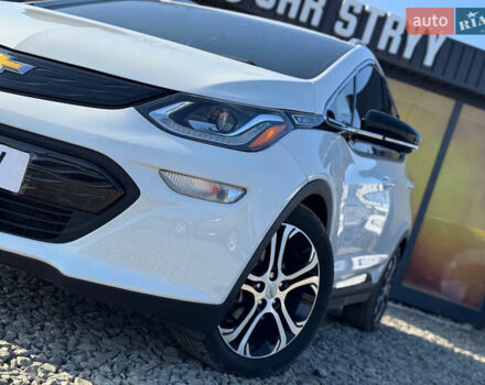 Белый Шевроле Bolt EV, объемом двигателя 0 л и пробегом 39 тыс. км за 16500 $, фото 8 на Automoto.ua