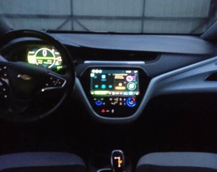 Белый Шевроле Bolt EV, объемом двигателя 0 л и пробегом 41 тыс. км за 16600 $, фото 7 на Automoto.ua
