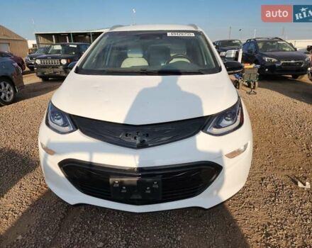 Белый Шевроле Bolt EV, объемом двигателя 0 л и пробегом 37 тыс. км за 3850 $, фото 4 на Automoto.ua