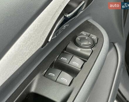 Белый Шевроле Bolt EV, объемом двигателя 0 л и пробегом 116 тыс. км за 16950 $, фото 13 на Automoto.ua