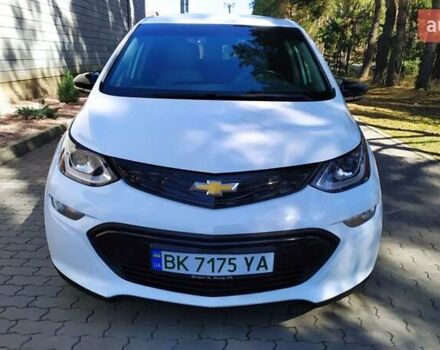 Белый Шевроле Bolt EV, объемом двигателя 0 л и пробегом 170 тыс. км за 14950 $, фото 9 на Automoto.ua