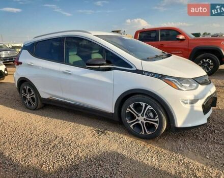 Белый Шевроле Bolt EV, объемом двигателя 0 л и пробегом 37 тыс. км за 3850 $, фото 3 на Automoto.ua