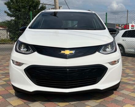 Белый Шевроле Bolt EV, объемом двигателя 60 л и пробегом 40 тыс. км за 17600 $, фото 1 на Automoto.ua
