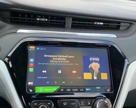 Белый Шевроле Bolt EV, объемом двигателя 0 л и пробегом 50 тыс. км за 24200 $, фото 30 на Automoto.ua