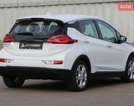 Белый Шевроле Bolt EV, объемом двигателя 0 л и пробегом 90 тыс. км за 19400 $, фото 6 на Automoto.ua