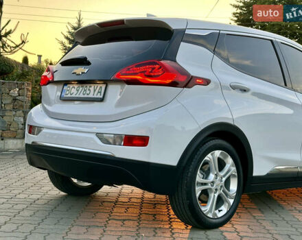 Белый Шевроле Bolt EV, объемом двигателя 0 л и пробегом 40 тыс. км за 14900 $, фото 4 на Automoto.ua