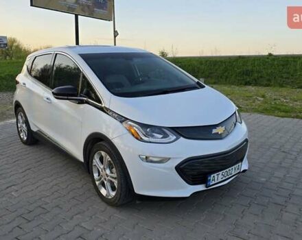 Белый Шевроле Bolt EV, объемом двигателя 0 л и пробегом 83 тыс. км за 15900 $, фото 2 на Automoto.ua