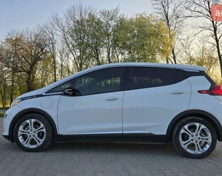 Белый Шевроле Bolt EV, объемом двигателя 0 л и пробегом 83 тыс. км за 15900 $, фото 7 на Automoto.ua