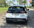 Белый Шевроле Bolt EV, объемом двигателя 0 л и пробегом 76 тыс. км за 16900 $, фото 2 на Automoto.ua