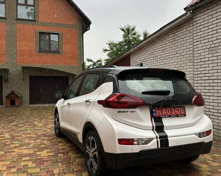 Белый Шевроле Bolt EV, объемом двигателя 0 л и пробегом 28 тыс. км за 18500 $, фото 3 на Automoto.ua