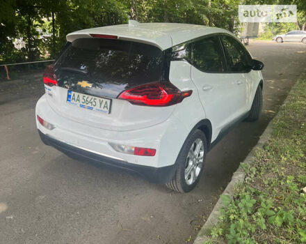 Білий Шевроле Bolt EV, об'ємом двигуна 0 л та пробігом 30 тис. км за 27900 $, фото 3 на Automoto.ua