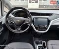 Белый Шевроле Bolt EV, объемом двигателя 0 л и пробегом 59 тыс. км за 19300 $, фото 12 на Automoto.ua