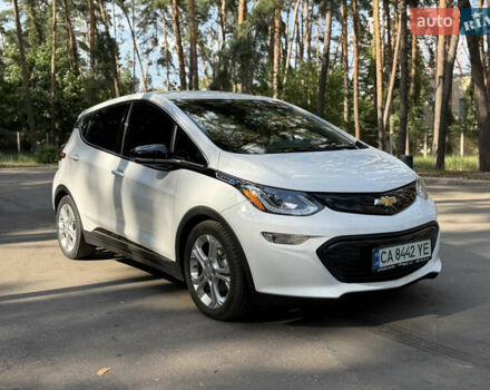 Белый Шевроле Bolt EV, объемом двигателя 0 л и пробегом 69 тыс. км за 14950 $, фото 29 на Automoto.ua