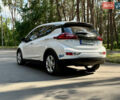 Белый Шевроле Bolt EV, объемом двигателя 0 л и пробегом 68 тыс. км за 14900 $, фото 33 на Automoto.ua