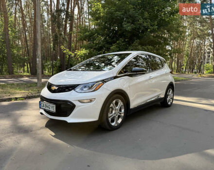 Белый Шевроле Bolt EV, объемом двигателя 0 л и пробегом 69 тыс. км за 14950 $, фото 23 на Automoto.ua