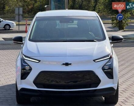 Белый Шевроле Bolt EV, объемом двигателя 0 л и пробегом 45 тыс. км за 18100 $, фото 2 на Automoto.ua