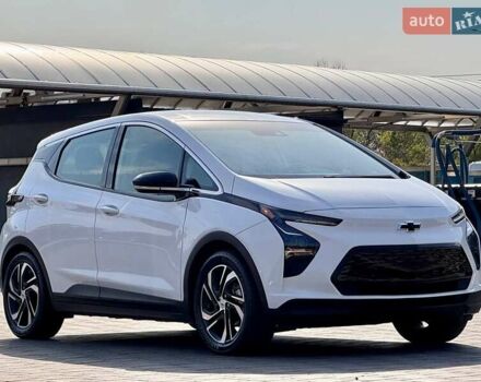 Белый Шевроле Bolt EV, объемом двигателя 0 л и пробегом 45 тыс. км за 18100 $, фото 1 на Automoto.ua