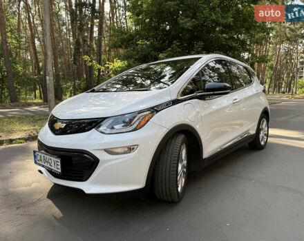 Белый Шевроле Bolt EV, объемом двигателя 0 л и пробегом 69 тыс. км за 14950 $, фото 24 на Automoto.ua