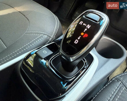 Белый Шевроле Bolt EV, объемом двигателя 0 л и пробегом 69 тыс. км за 14950 $, фото 17 на Automoto.ua