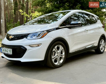 Белый Шевроле Bolt EV, объемом двигателя 0 л и пробегом 68 тыс. км за 14900 $, фото 1 на Automoto.ua