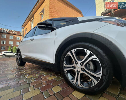 Белый Шевроле Bolt EV, объемом двигателя 0 л и пробегом 28 тыс. км за 18500 $, фото 23 на Automoto.ua