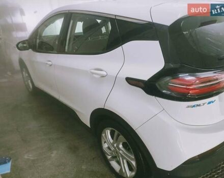 Белый Шевроле Bolt EV, объемом двигателя 0 л и пробегом 82 тыс. км за 17500 $, фото 14 на Automoto.ua