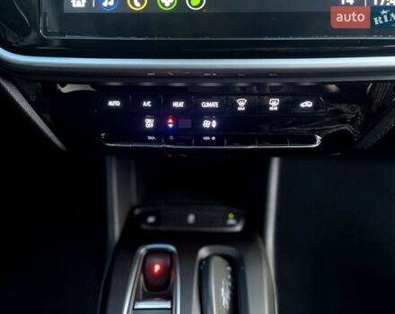 Белый Шевроле Bolt EV, объемом двигателя 0 л и пробегом 20 тыс. км за 19999 $, фото 13 на Automoto.ua