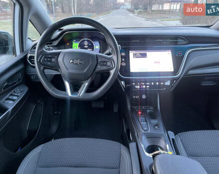 Белый Шевроле Bolt EV, объемом двигателя 0 л и пробегом 30 тыс. км за 18300 $, фото 11 на Automoto.ua