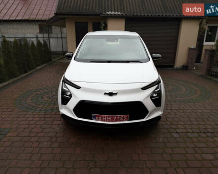 Белый Шевроле Bolt EV, объемом двигателя 0 л и пробегом 63 тыс. км за 16500 $, фото 1 на Automoto.ua