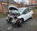 Белый Шевроле Bolt EV, объемом двигателя 0 л и пробегом 84 тыс. км за 10000 $, фото 4 на Automoto.ua