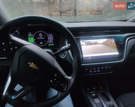 Белый Шевроле Bolt EV, объемом двигателя 0 л и пробегом 60 тыс. км за 18300 $, фото 14 на Automoto.ua