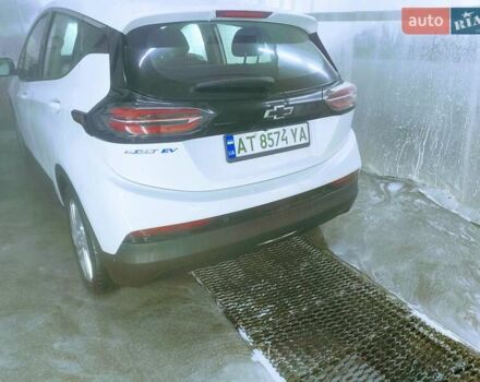 Белый Шевроле Bolt EV, объемом двигателя 0 л и пробегом 82 тыс. км за 17500 $, фото 15 на Automoto.ua