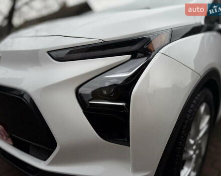 Белый Шевроле Bolt EV, объемом двигателя 0 л и пробегом 63 тыс. км за 16500 $, фото 9 на Automoto.ua