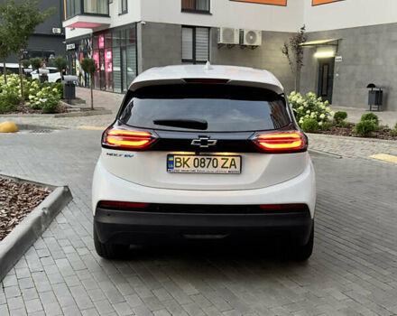 Белый Шевроле Bolt EV, объемом двигателя 0 л и пробегом 24 тыс. км за 18800 $, фото 6 на Automoto.ua