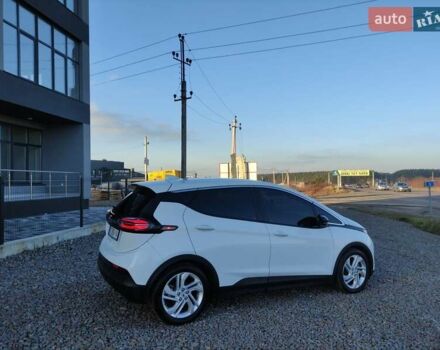 Белый Шевроле Bolt EV, объемом двигателя 0 л и пробегом 60 тыс. км за 18300 $, фото 5 на Automoto.ua