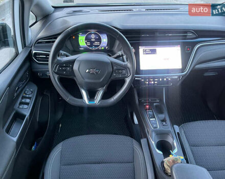 Белый Шевроле Bolt EV, объемом двигателя 0 л и пробегом 30 тыс. км за 18300 $, фото 16 на Automoto.ua