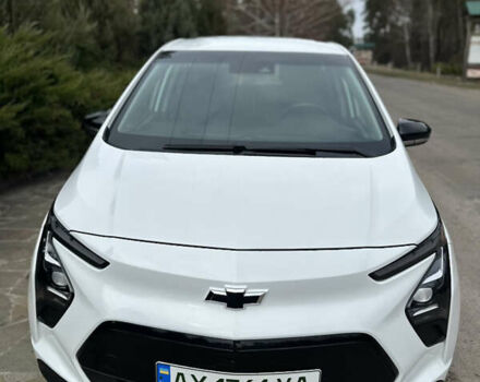 Белый Шевроле Bolt EV, объемом двигателя 0 л и пробегом 22 тыс. км за 17500 $, фото 2 на Automoto.ua