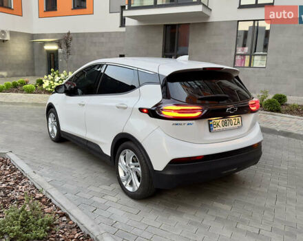 Белый Шевроле Bolt EV, объемом двигателя 0 л и пробегом 24 тыс. км за 18800 $, фото 7 на Automoto.ua