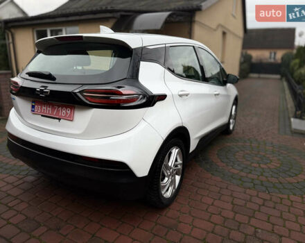 Белый Шевроле Bolt EV, объемом двигателя 0 л и пробегом 63 тыс. км за 16500 $, фото 6 на Automoto.ua